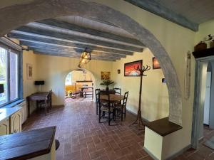 Maisons de vacances Maison entiere sur une ile privee, au coeur du marais de Tilques : photos des chambres