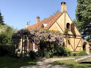 Maisons de vacances Maison entiere sur une ile privee, au coeur du marais de Tilques : photos des chambres