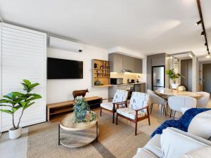 The Braemar Green Point two bed, two bath, parking