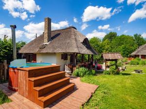 Dworek Króla Stanisława - Apartament Malinowy