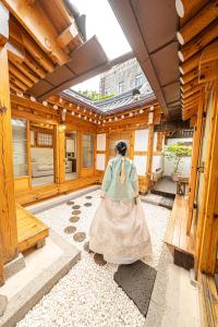 경복궁역 5분 한옥독채 "The Onda" 마당정원 야간사진명소, 6인 장기숙소