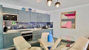 Monte Verde A,Lar Linda - CD 293 Cleverdetails, Sleeps 2 adults and 2 children, 4 salted water pools