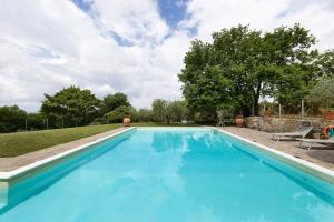 Podere Beccalorzo con piscina