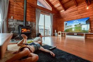 the atelier Lake Yamanaka アトリエ山中湖 Great view Mt Fuji Yamanakako BBQ 9 people private villa Yamanakako IC 20 minutes Kawaguchi IC 30 minutes 高台からの絶景富士山 山中湖 9名貸し切り別荘 山中湖IC20分 河口湖IC30??