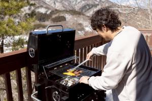 the atelier Lake Yamanaka アトリエ山中湖 Great view Mt Fuji Yamanakako BBQ 9 people private villa Yamanakako IC 20 minutes Kawaguchi IC 30 minutes 高台からの絶景富士山 山中湖 9名貸し切り別荘 山中湖IC20分 河口湖IC30??