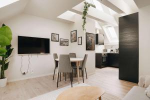 DINBNB Apartments l 100m to Bryggen l Pet Friendly l Sleeps 4 l Smart-TV