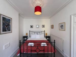 Vale house Family Home in Central Llandudno