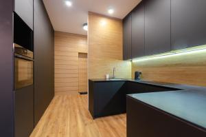 Petrovdom Apartments 9-223 in RC Yaroslaviv Grad, Bulvarno-Kudriavska 17