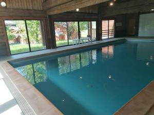 Chalets Chalet CARIBOU 74 avec Piscine Chauffee : photos des chambres
