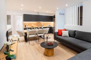 Exclusive 3-Bedroom Haven in Kolonaki Center - Ubytování bez kategorie ve městě Atény