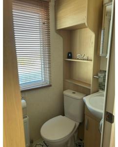 15 Ivy Close, 3 Bedroom Caravan, Pet Friendly