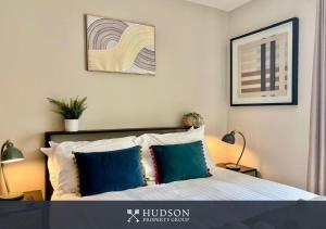 2-Bedroom Central Apartment