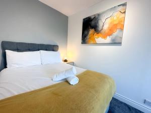 Fleet House by Blue Skies Stays