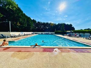 Campings O-PARADIS - Mobil-home au calme, clim, BBQ & piscine : photos des chambres