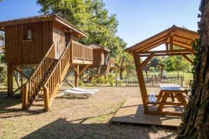 Campings Camping 4 etoiles - Piscine - eecabc : photos des chambres