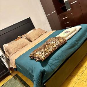 Habitación grande y confortable en el centro de la ciudad