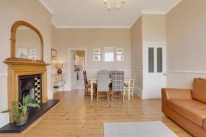 Heaton House Apartment - North East Escapes