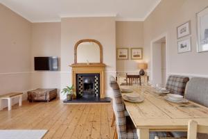 Heaton House Apartment - North East Escapes