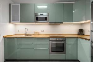 Apt ideal location by Costarentals - Ref 138