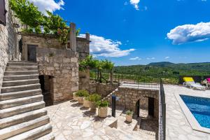 Private pool villa - Meditteranean peace