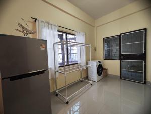 3Bed 2Bath, Pet friendly, 5min drive to BTS Udomsuk