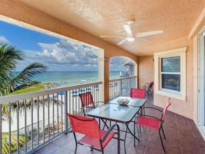 Redington Beach 3-Bedroom 3-Bath Condo