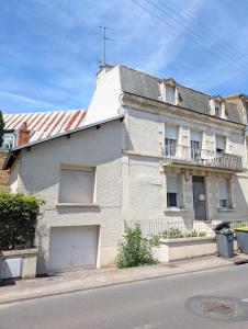Appartements Grands Studios Maillochon acces Gare de Poitiers et Centre ville a Pieds : Appartement 1 Chambre