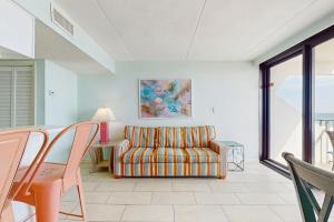 Island Winds East 306