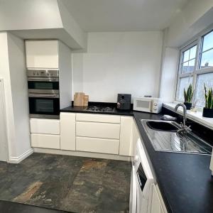 Carew Place by Blue Skies Stays