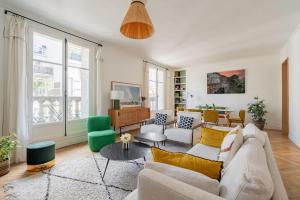 Veeve - The Spirit Lifter