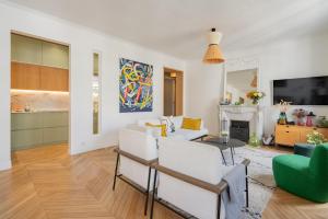 Veeve - The Spirit Lifter