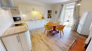 BISHOPS TAWTON OVERTON HOUSE 2 Bedrooms
