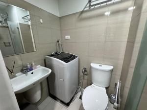 Shore 2 Residences Room 360 POOL VIEW by Prime Stay MOA