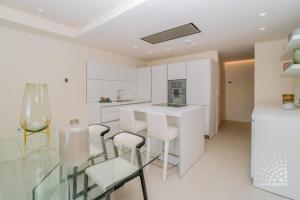 Beautiful Velaya beachfront 2 bedrooms RDR496