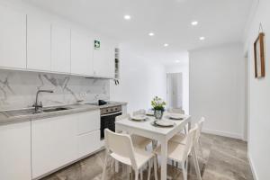 Amazing Oura Beach Apartment