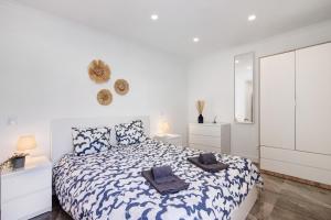 Amazing Oura Beach Apartment