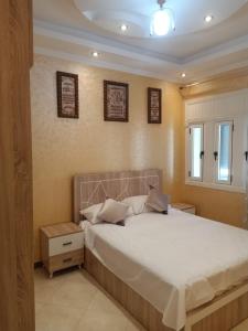 appartement équipé 2e étage - 3hvězdičkové hotely ve městě Al Hoceïma