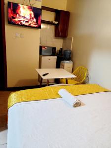 Almasi Hotel