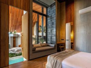 House of Winds Complex - Stylish 12BR Design Estate - 4 Villas near Canggu