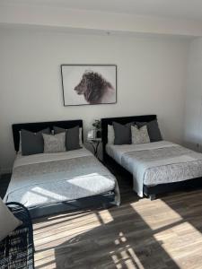 The sunset loft apartment FREE parking