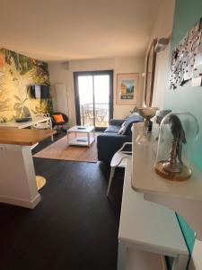 Emeraude, pleine vue de mer