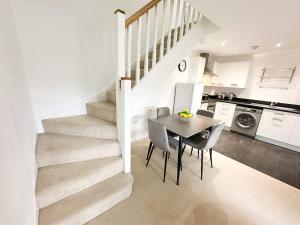 Bourneville House by Blue Skies Stays
