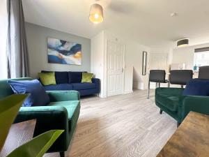 Chestnut House by Blue Skies Stays