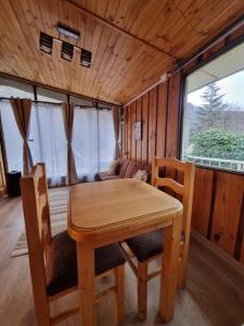 Cabañas Carolín Cacao Castaño