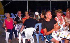 ZEcamping 3 étoiles animaux acceptés piscine chauffée restaurant et soirées
