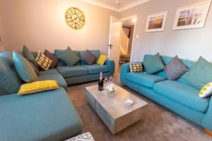 Coastal Home away from home by ADLIV