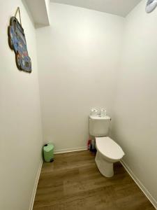 Appartement Neuf, Plage & Centre-Ville à Pied