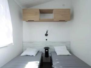 Campings Camping 4 etoiles - Piscine - efceih : photos des chambres