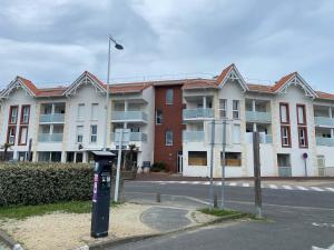 Appartement Neuf, Plage & Centre-Ville à Pied