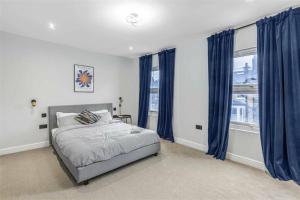 3-bedroom house in Greenwich